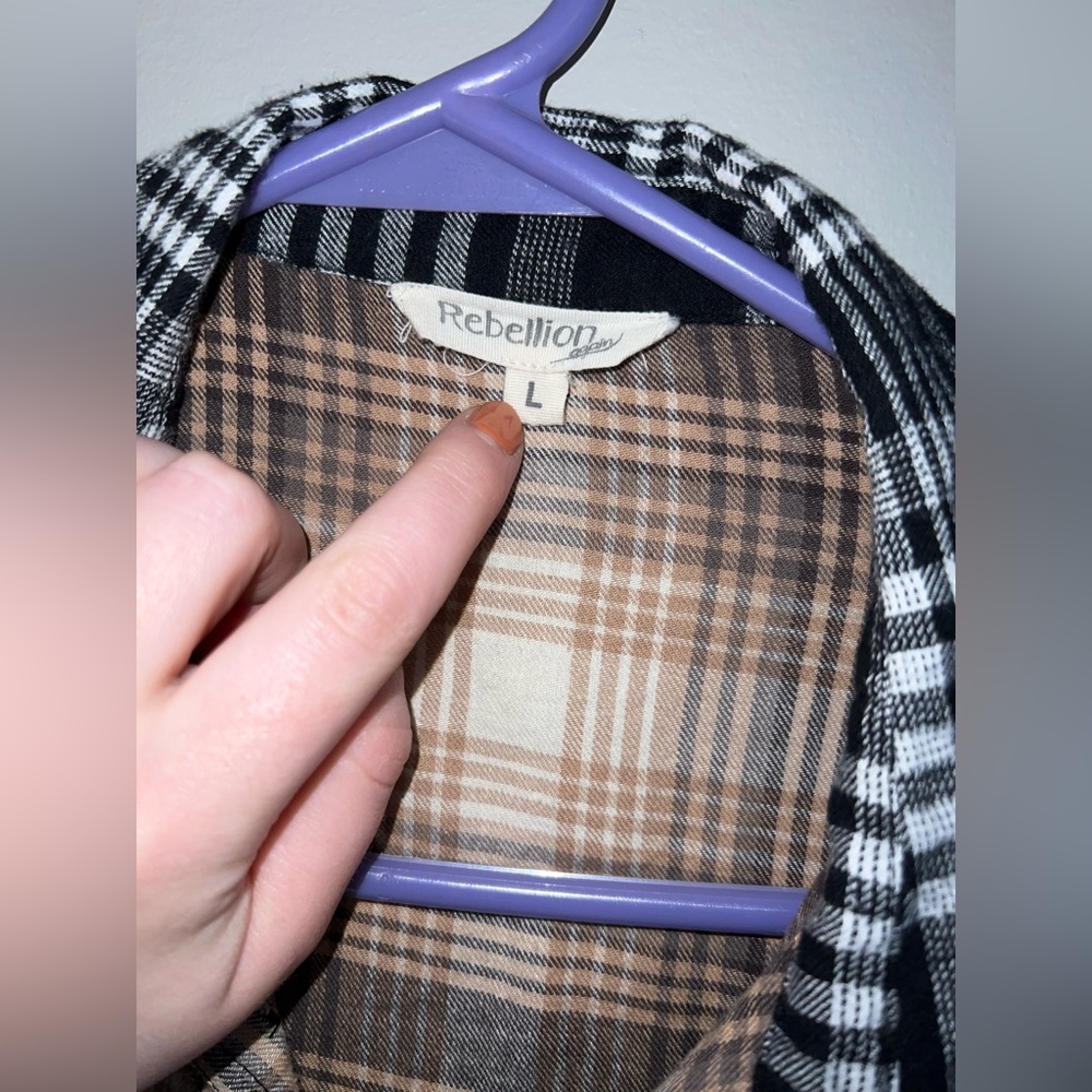 Women’s button up - Picture 3 of 3